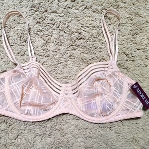 Adore Me Bra 32C NWT